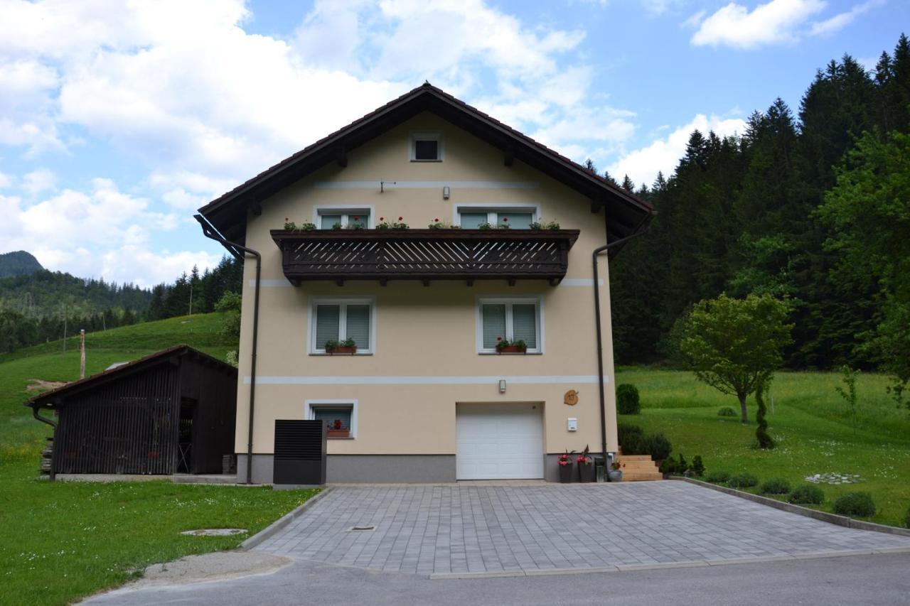 Apartma Ob Potoku Luče Esterno foto