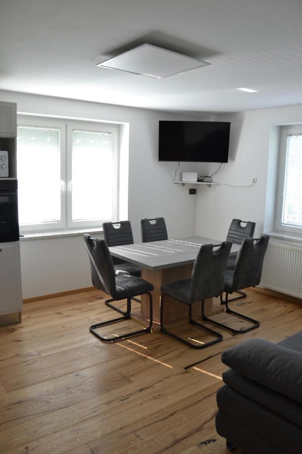 Apartma Ob Potoku Luče Esterno foto