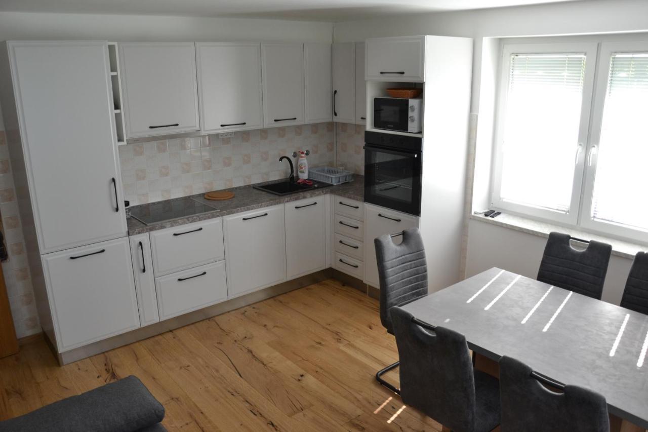 Apartma Ob Potoku Luče Esterno foto